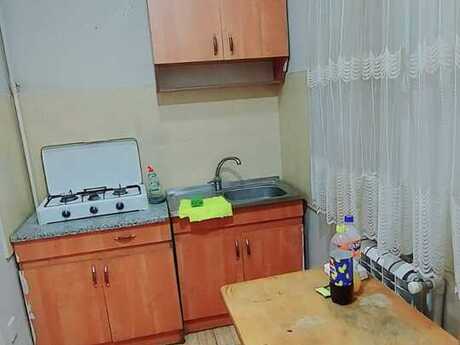 2 otaqlı köhnə tikili - Sahil m. - 45 m²