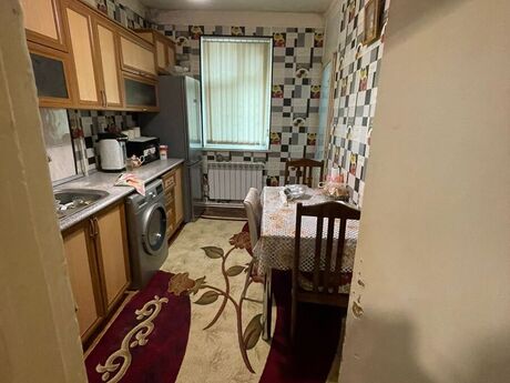 3 otaqlı köhnə tikili - Sumqayıt - 70 m²