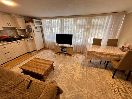 5 otaqlı həyət evi/bağ evi - 28 May m. - 65 m²