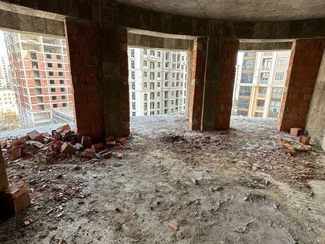 4 otaqlı yeni tikili - 28 May m. - 212 m²