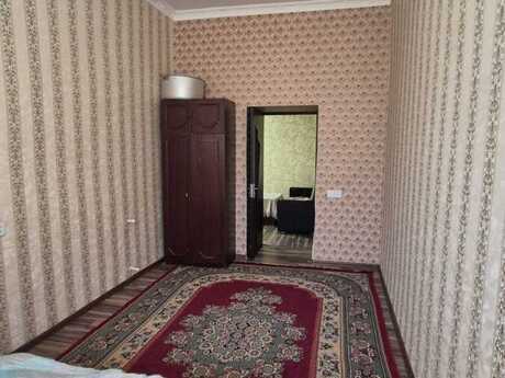 2 otaqlı həyət evi/bağ evi - Zabrat q. - 70 m²