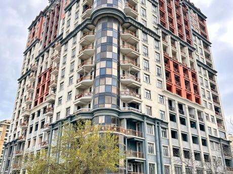 4 otaqlı yeni tikili - Nəsimi r. - 285 m²