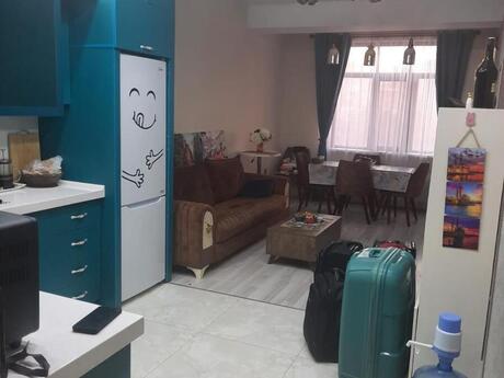 3 otaqlı yeni tikili - 28 May m. - 70 m²