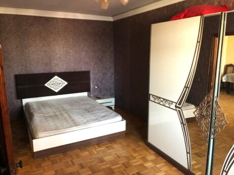 4 otaqlı köhnə tikili - Xalqlar Dostluğu m. - 110 m²