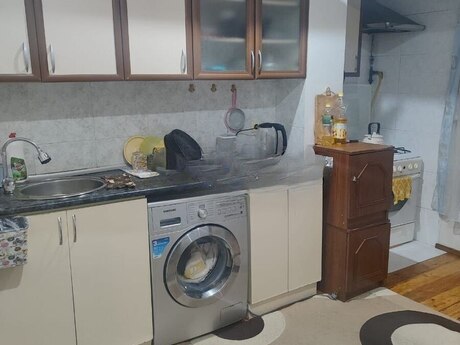 2 otaqlı köhnə tikili - Memar Əcəmi m. - 50 m²