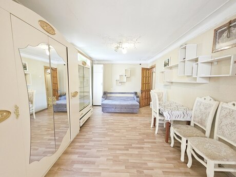 1 otaqlı köhnə tikili - Nəriman Nərimanov m. - 33 m²