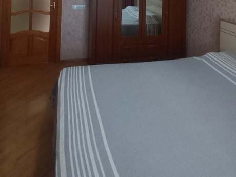 3 otaqlı köhnə tikili - Bakıxanov q. - 90 m²