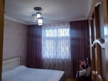 3 otaqlı köhnə tikili - Bakıxanov q. - 90 m²