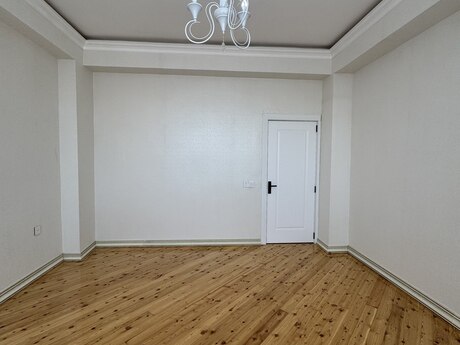 2-комн. новостройка - Хатаинский р. - 75 м²