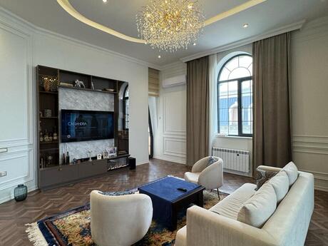 4 otaqlı yeni tikili - Elmlər Akademiyası m. - 168 m²