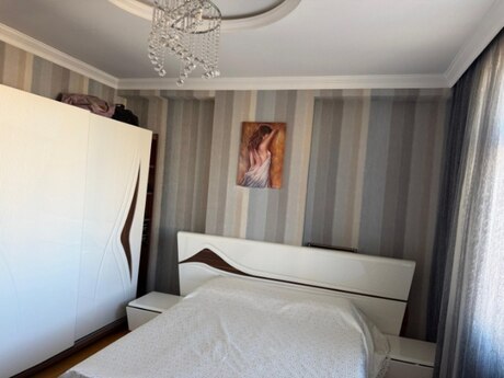 3 otaqlı yeni tikili - İnşaatçılar m. - 120 m²