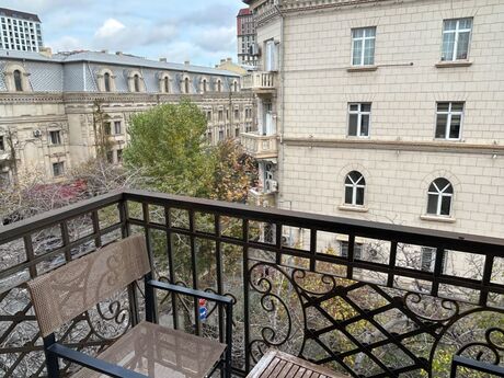 2 otaqlı köhnə tikili - Nəsimi r. - 50 m²