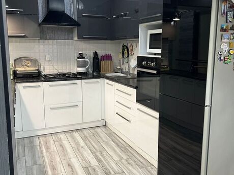 4 otaqlı yeni tikili - Xırdalan - 155 m²