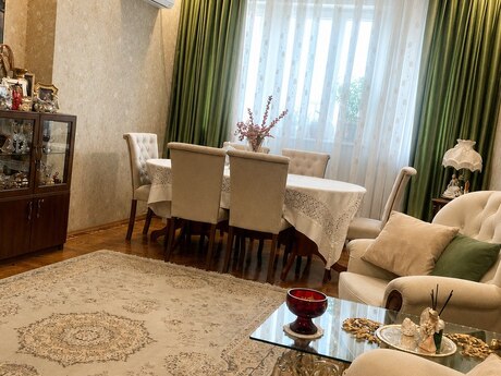 3 otaqlı yeni tikili - 8 Noyabr m. - 130 m²
