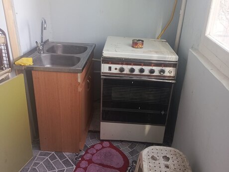 1 otaqlı köhnə tikili - Yasamal q. - 32 m²
