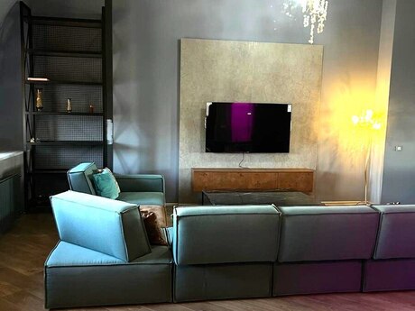 4 otaqlı yeni tikili - Səbail r. - 210 m²