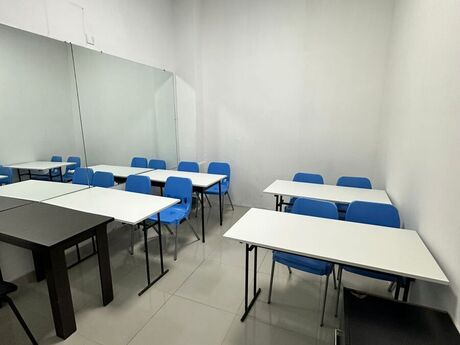 Obyekt - İnşaatçılar m. - 157.3 m²