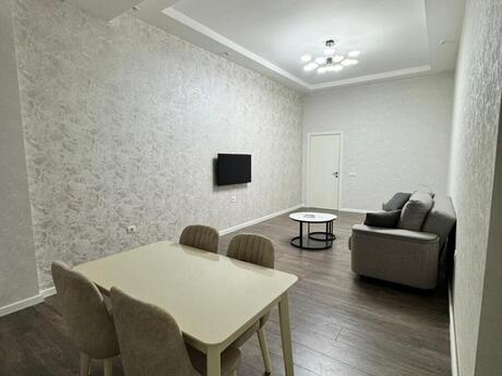 2 otaqlı köhnə tikili - 28 May m. - 80 m²