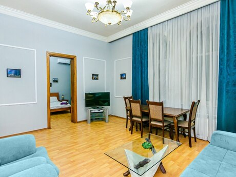 2 otaqlı köhnə tikili - Sahil m. - 64 m²