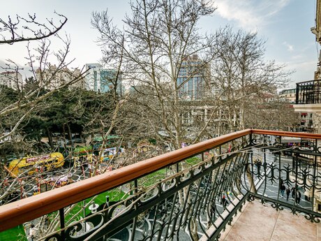 3 otaqlı köhnə tikili - Sahil m. - 105 m²