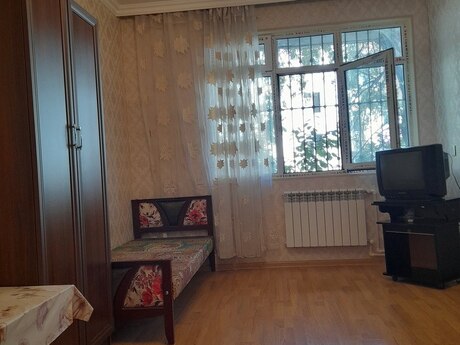 1 otaqlı köhnə tikili - Memar Əcəmi m. - 42 m²