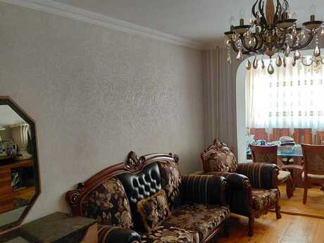 4 otaqlı köhnə tikili - Həzi Aslanov m. - 85 m²