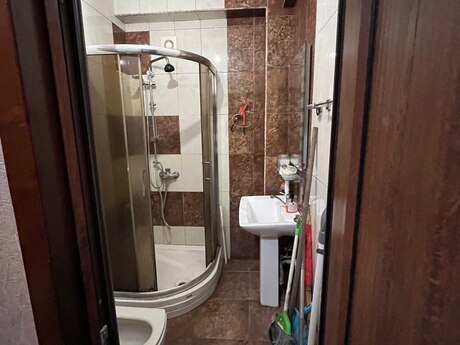 2 otaqlı yeni tikili - İnşaatçılar m. - 75 m²