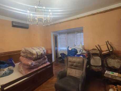 4 otaqlı köhnə tikili - 28 May m. - 100 m²