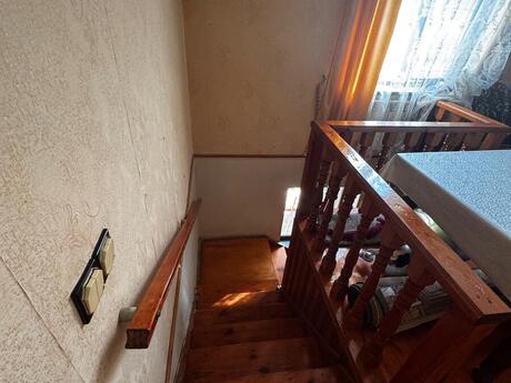 5 otaqlı həyət evi/bağ evi - Bakıxanov q. - 120 m²