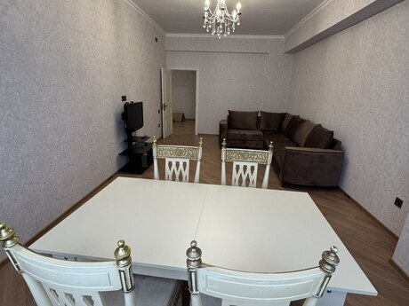 2 otaqlı yeni tikili - Bayıl q. - 125 m²