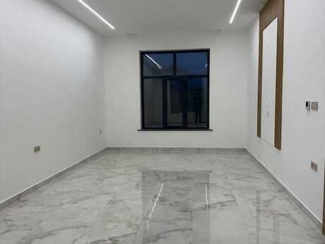 4 otaqlı həyət evi/bağ evi - Suraxanı r. - 230 m²