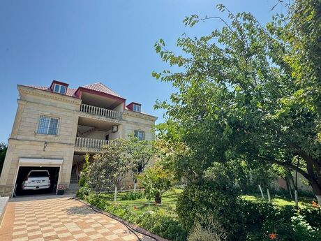 7 otaqlı həyət evi/bağ evi - Novxanı q. - 200 m²