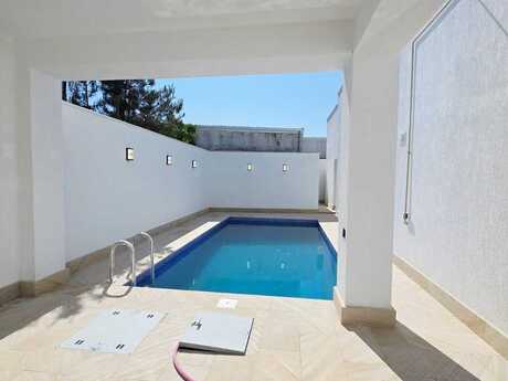 4 otaqlı həyət evi/bağ evi - Şüvəlan q. - 150 m²