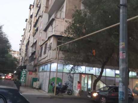 4 otaqlı köhnə tikili - Nəsimi m. - 100 m²