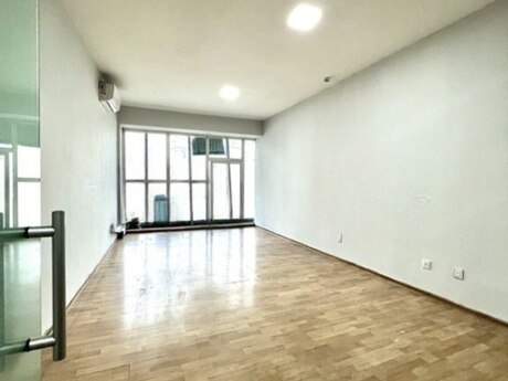 5 otaqlı ofis - Nərimanov r. - 200 m²