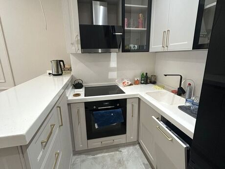 3 otaqlı yeni tikili - 28 May m. - 110 m²