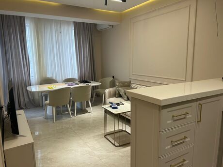 3 otaqlı yeni tikili - 28 May m. - 110 m²