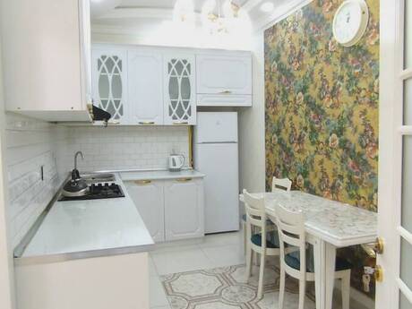 2 otaqlı yeni tikili - Qara Qarayev m. - 70 m²