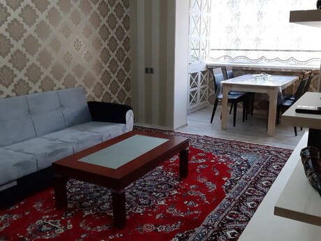 3 otaqlı köhnə tikili - İnşaatçılar m. - 65 m²