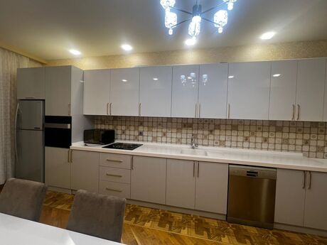 2 otaqlı yeni tikili - Şah İsmayıl Xətai m. - 106 m²