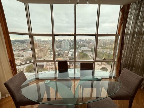 Elan №6129856 - Bakı, 28 May m., 3 otaqlı, 200 m², 20/22 mərtəbə