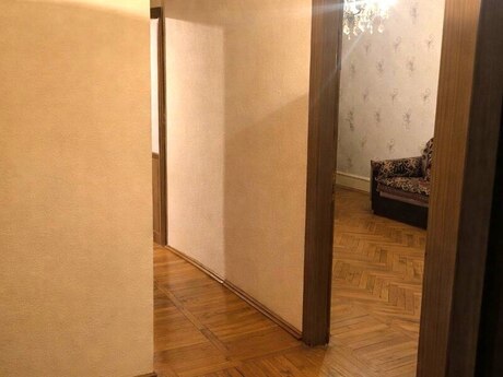 3 otaqlı köhnə tikili - Həzi Aslanov m. - 85 m²