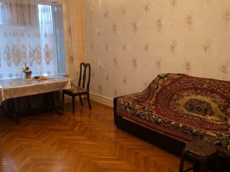 3 otaqlı köhnə tikili - Həzi Aslanov m. - 85 m²