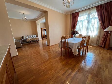 5 otaqlı ofis - Elmlər Akademiyası m. - 207 m²
