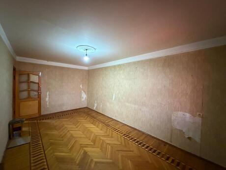 3 otaqlı köhnə tikili - Neftçilər m. - 80 m²