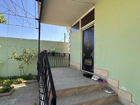 4 otaqlı həyət evi/bağ evi - Buzovna q. - 150 m²