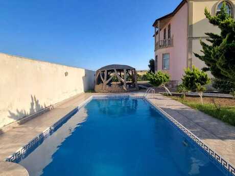 7 otaqlı həyət evi/bağ evi - Görədil q. - 300 m²