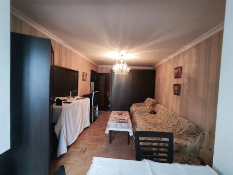 1 otaqlı köhnə tikili - Elmlər Akademiyası m. - 31 m²