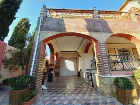 6 otaqlı həyət evi/bağ evi - Novxanı q. - 600 m²