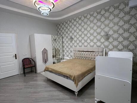 7 otaqlı həyət evi/bağ evi - Mərdəkan q. - 350 m²